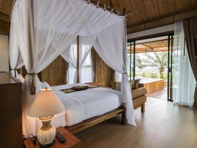bedroom 4 - hotel aonang fiore - krabi, thailand