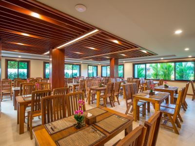 restaurant - hotel andaman breeze resort - krabi, thailand
