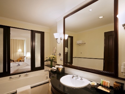 bathroom - hotel sofitel phokeethra - krabi, thailand