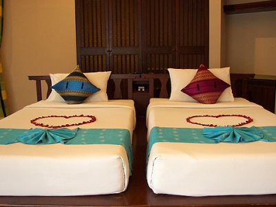 bedroom 1 - hotel golden beach resort - krabi, thailand