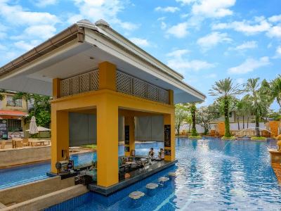 bar - hotel holiday inn resort phuket - phuket island, thailand