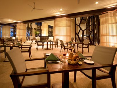 restaurant - hotel andaman embrace patong - phuket island, thailand