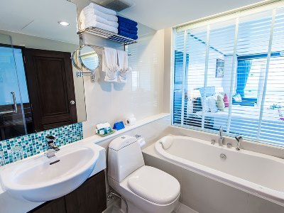 bathroom 2 - hotel andaman beach suites - phuket island, thailand