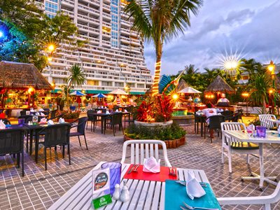 restaurant 2 - hotel andaman beach suites - phuket island, thailand