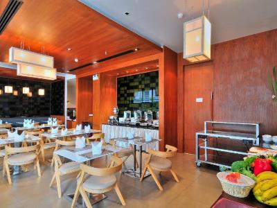 restaurant 1 - hotel ashlee heights patong hotel and suites - phuket island, thailand