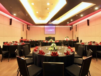 conference room 1 - hotel sleep with me design hotel at patong - phuket island, thailand