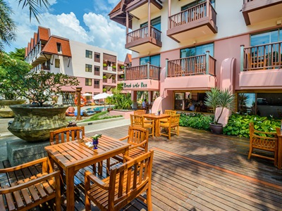 bar - hotel seaview patong - phuket island, thailand
