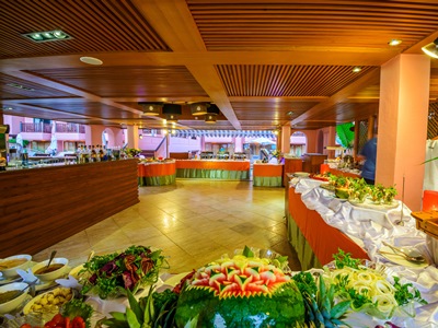 restaurant 2 - hotel seaview patong - phuket island, thailand