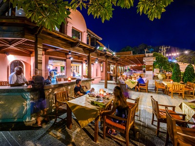 restaurant - hotel seaview patong - phuket island, thailand