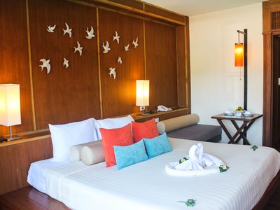 bedroom - hotel seaview patong - phuket island, thailand