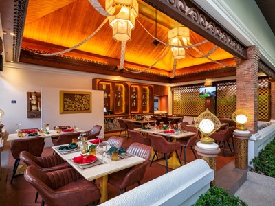 restaurant - hotel quality beach resorts and spa patong - phuket island, thailand