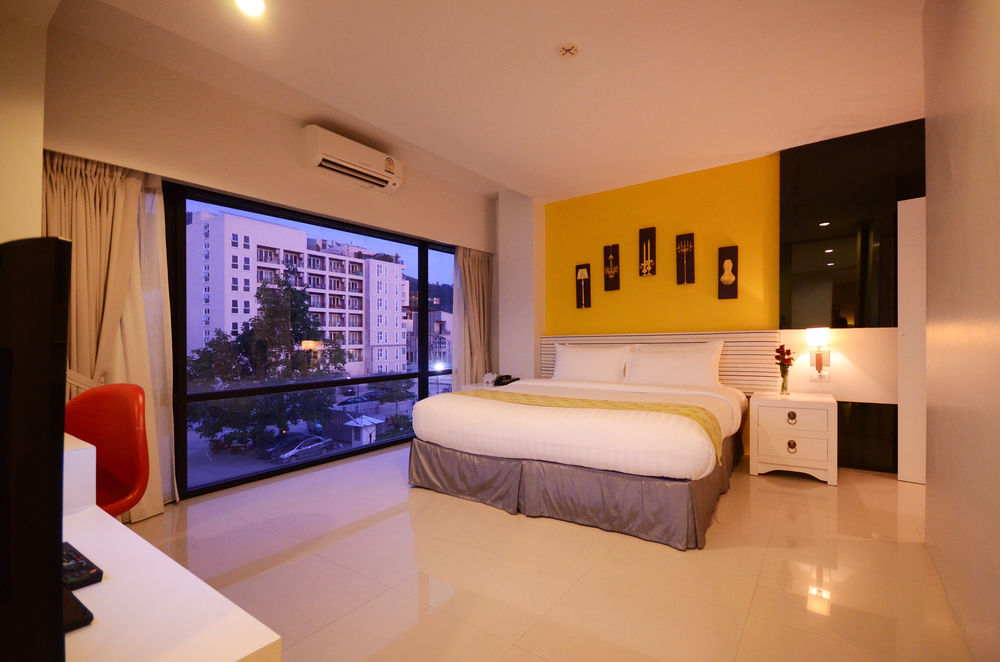 bedroom - hotel the lantern resorts patong - phuket island, thailand
