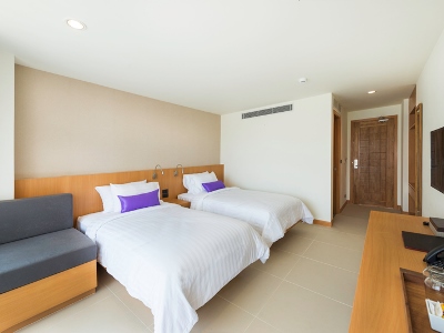 bedroom 1 - hotel the lunar patong - phuket island, thailand