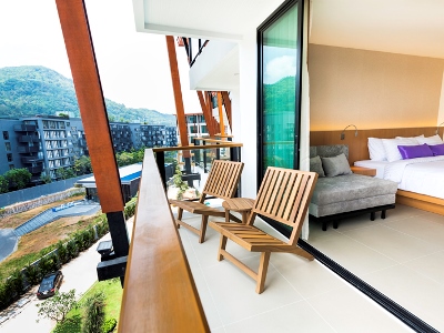 bedroom 4 - hotel the lunar patong - phuket island, thailand
