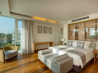 bedroom 7 - hotel splash beach resort - phuket island, thailand