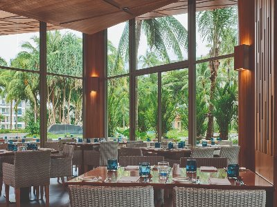 restaurant 1 - hotel splash beach resort - phuket island, thailand