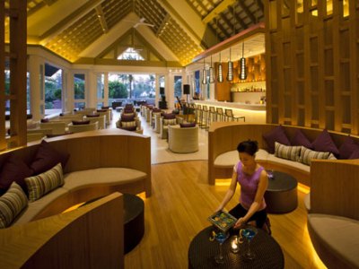 bar - hotel angsana laguna - phuket island, thailand
