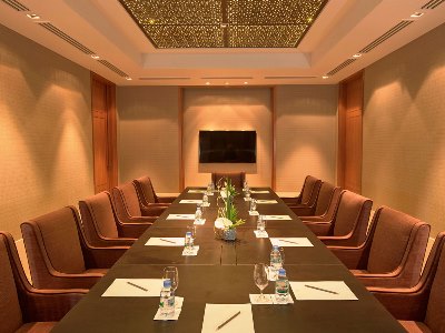 conference room - hotel amatara welleisure resort - phuket island, thailand