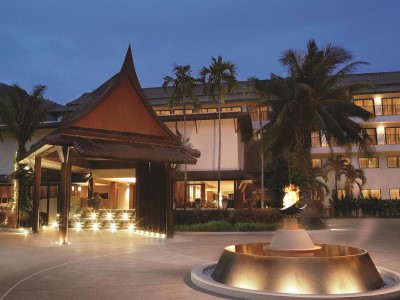 exterior view - hotel radisson resort and suites phuket - phuket island, thailand