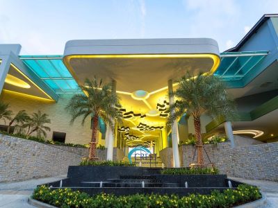 exterior view - hotel crest resort and pool villas - phuket island, thailand