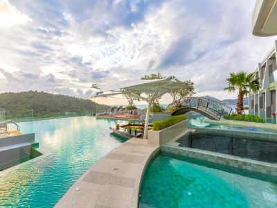 outdoor pool - hotel crest resort and pool villas - phuket island, thailand
