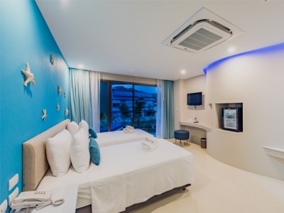 bedroom - hotel the tide beachfront siray phuket - phuket island, thailand