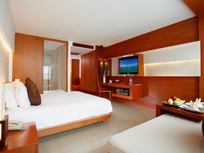bedroom 1 - hotel la flora resort patong - phuket island, thailand
