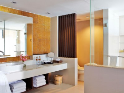 bathroom - hotel sareeraya villas - koh samui island, thailand