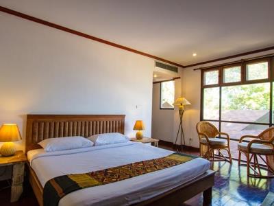 bedroom - hotel baan hin sai resort and spa - koh samui island, thailand