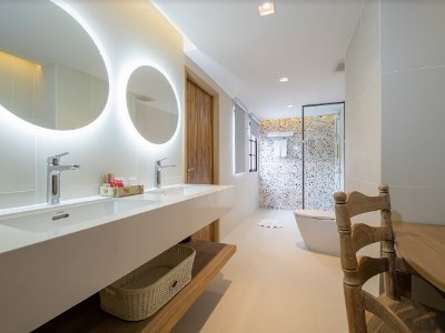 bathroom - hotel baan samui resort - koh samui island, thailand