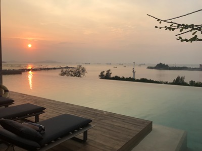 outdoor pool 4 - hotel oakwood hotel and residence sri racha - chonburi, thailand
