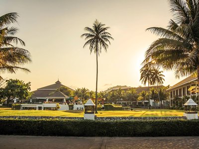 exterior view - hotel novotel chumphon beach resort and golf - chumphon, thailand