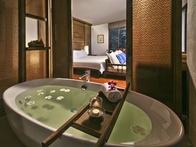 bathroom 1 - hotel pimalai resort and spa - koh lanta, thailand