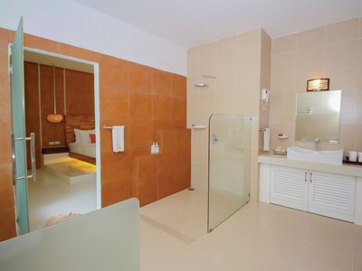 bathroom - hotel summer luxury beach resort and spa - koh pha ngan, thailand