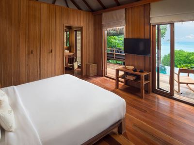bedroom 3 - hotel haad tien beach resort - koh tao, thailand