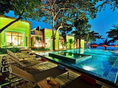 outdoor pool - hotel sai kaew beach resort - koh samed, thailand