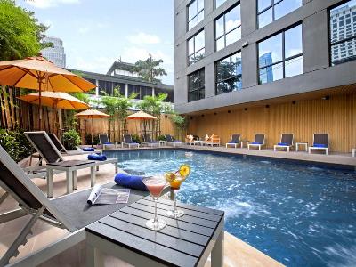 outdoor pool - hotel galleria 12 sukhumvit - bangkok, thailand