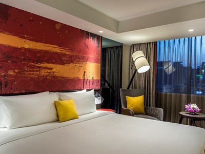 bedroom - hotel mercure sukhumvit 11 - bangkok, thailand