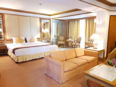 bedroom 2 - hotel montien hotel surawong bangkok - bangkok, thailand