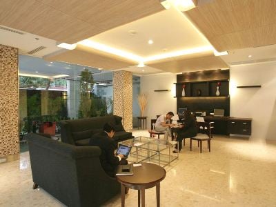 lobby - hotel adelphi grande - bangkok, thailand