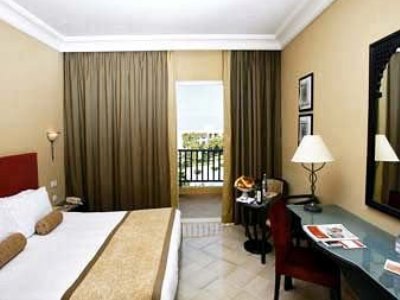 bedroom - hotel ramada plaza tunis (st) - tunis, tunisia