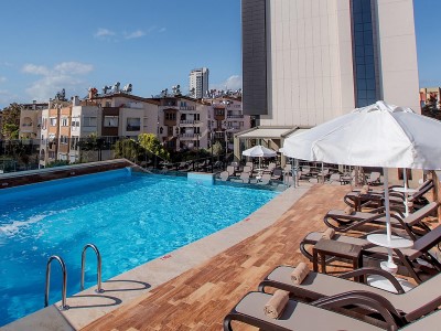 outdoor pool - hotel holiday inn antalya - lara - antalya, turkey