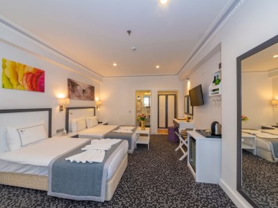 bedroom 3 - hotel skalion - istanbul, turkey