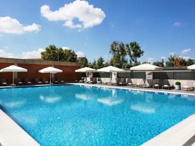 outdoor pool - hotel hilton istanbul bakirkoy - istanbul, turkey