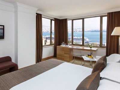 deluxe room - hotel richmond - istanbul, turkey