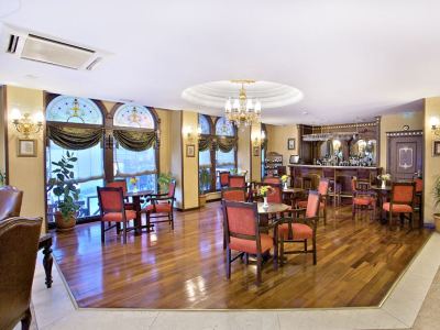 bar - hotel best western empire palace - istanbul, turkey