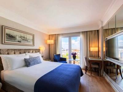 bedroom - hotel cvk taksim - istanbul, turkey