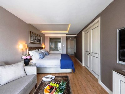deluxe room - hotel cvk taksim - istanbul, turkey