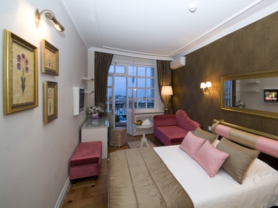 bedroom - hotel avicenna - istanbul, turkey