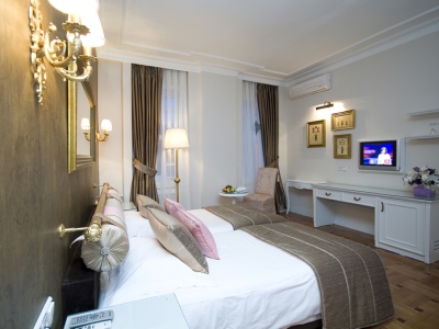 bedroom 3 - hotel avicenna - istanbul, turkey
